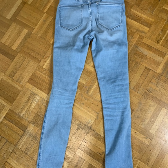 Abercrombie High Rise Jean Legging Light Wash - Picture 11 of 12